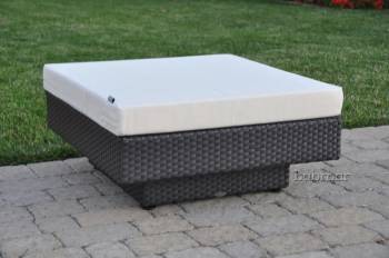 Stylus Medium Ottoman (30"x30"x16")