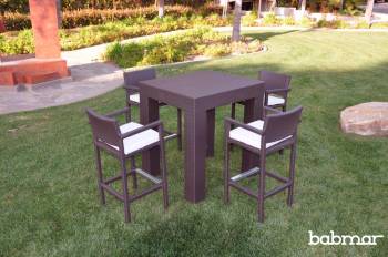 Corretto Bar Set With Arms