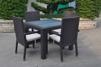 Venice Four Seater with Vita Arm Chairs