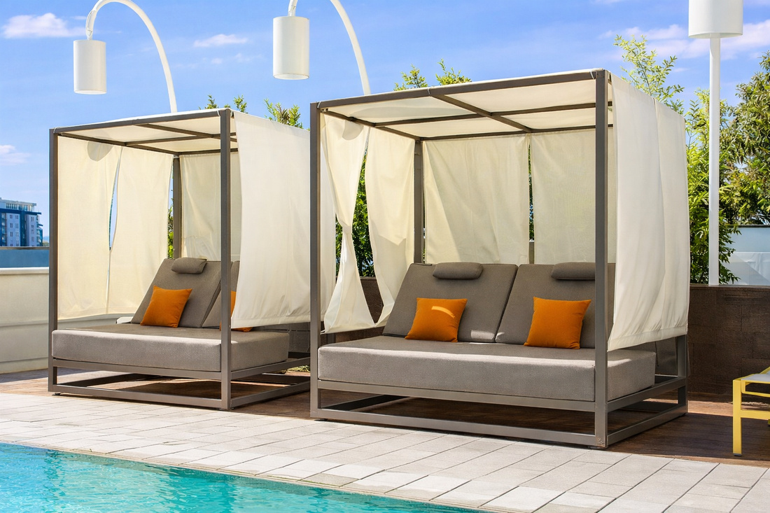 Riviera Daybeds