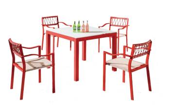 Hyacinth Dining Set for 4 with Arms