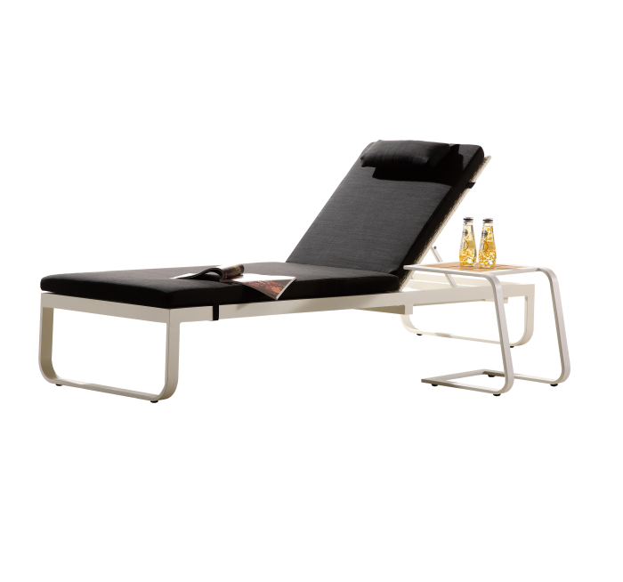 Polo Chaise Lounge - Image 1