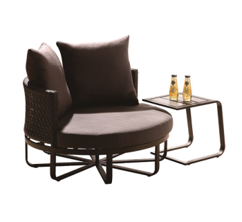 Polo Medium Chair with Side Table - Image 1